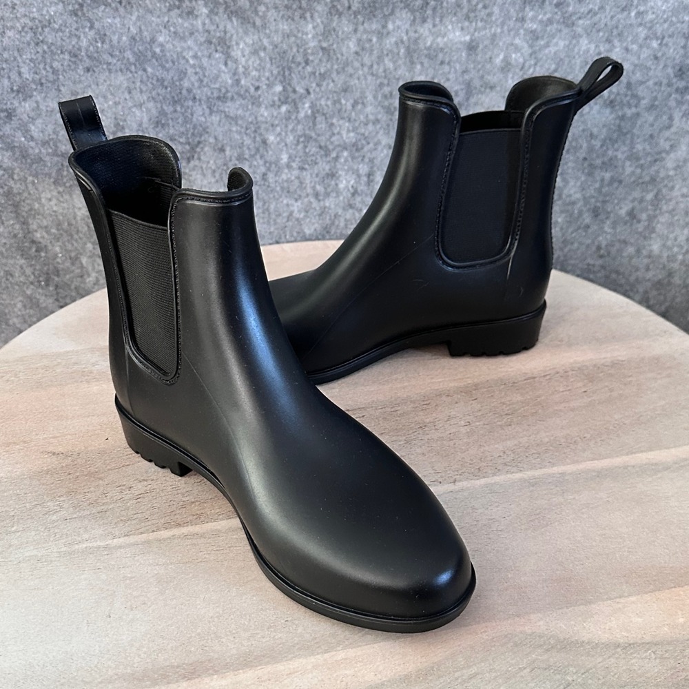 A New Day Womens 6 Black Chelsea Rain Boots Pull On Cushioned Ankle Lug Sole